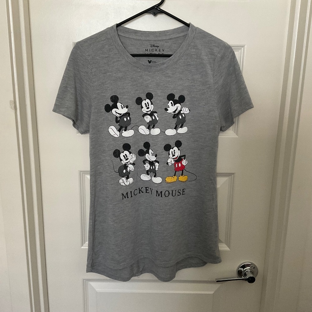Disney Mickey Mouse Grey Graphic Tee - Size Large